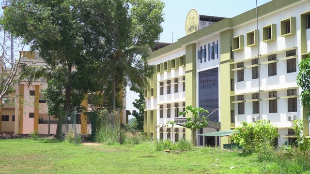 Pooladikunnu — National Hospital College of Nursing