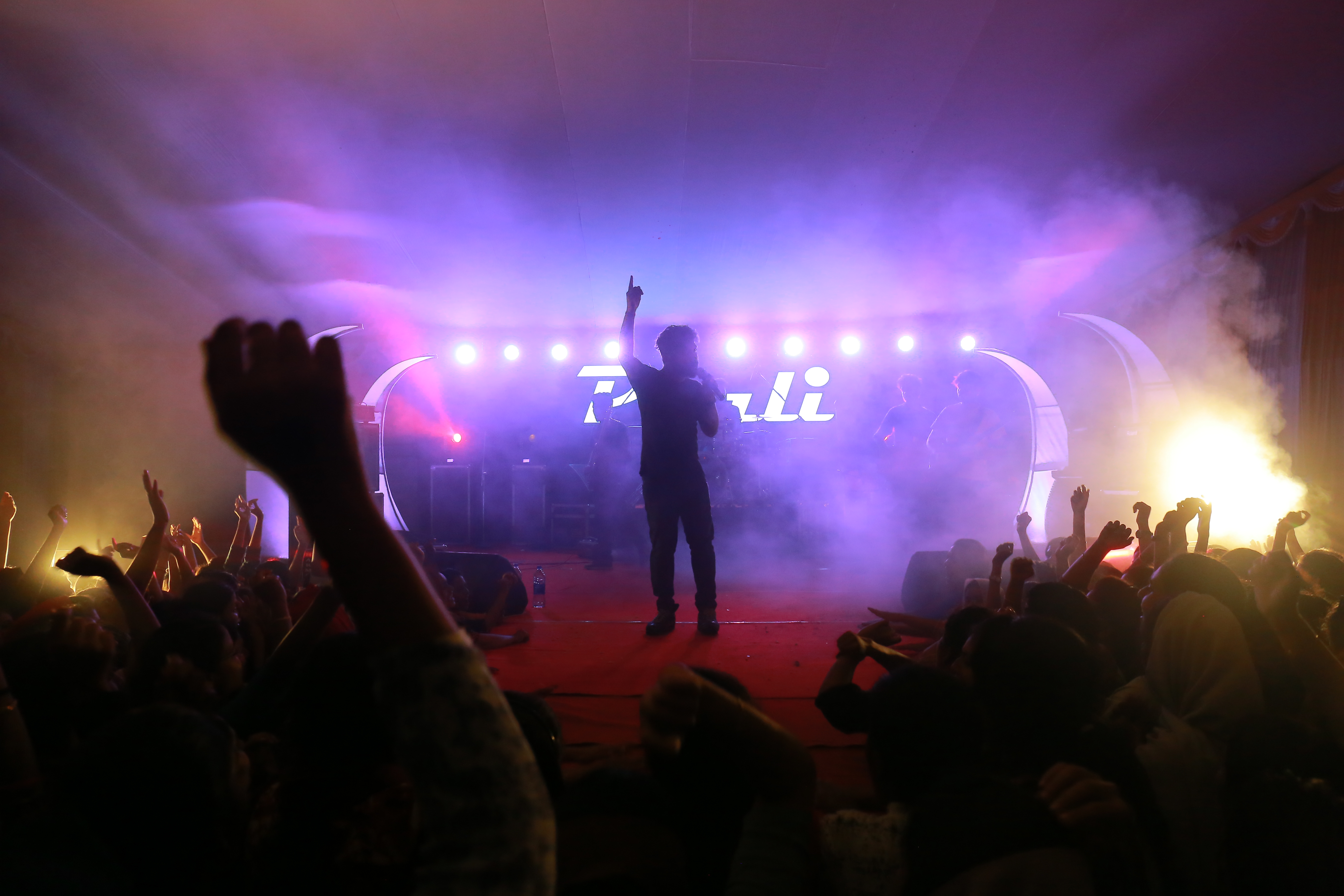 Spark — band performances